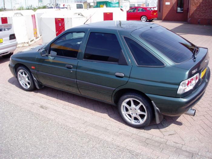 Ford Escort 16v