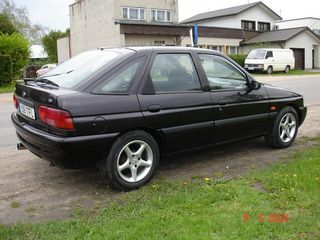 Ford Escort 16v