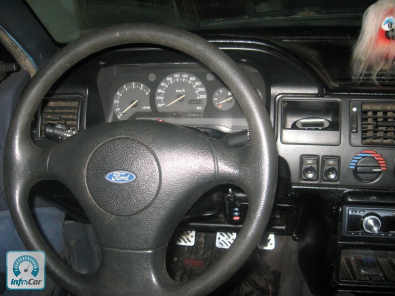 Ford Escort 1990