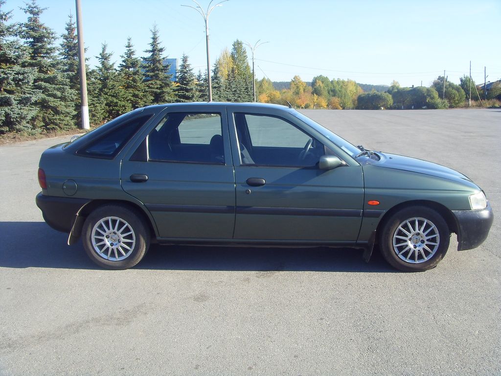 Ford Escort 1998