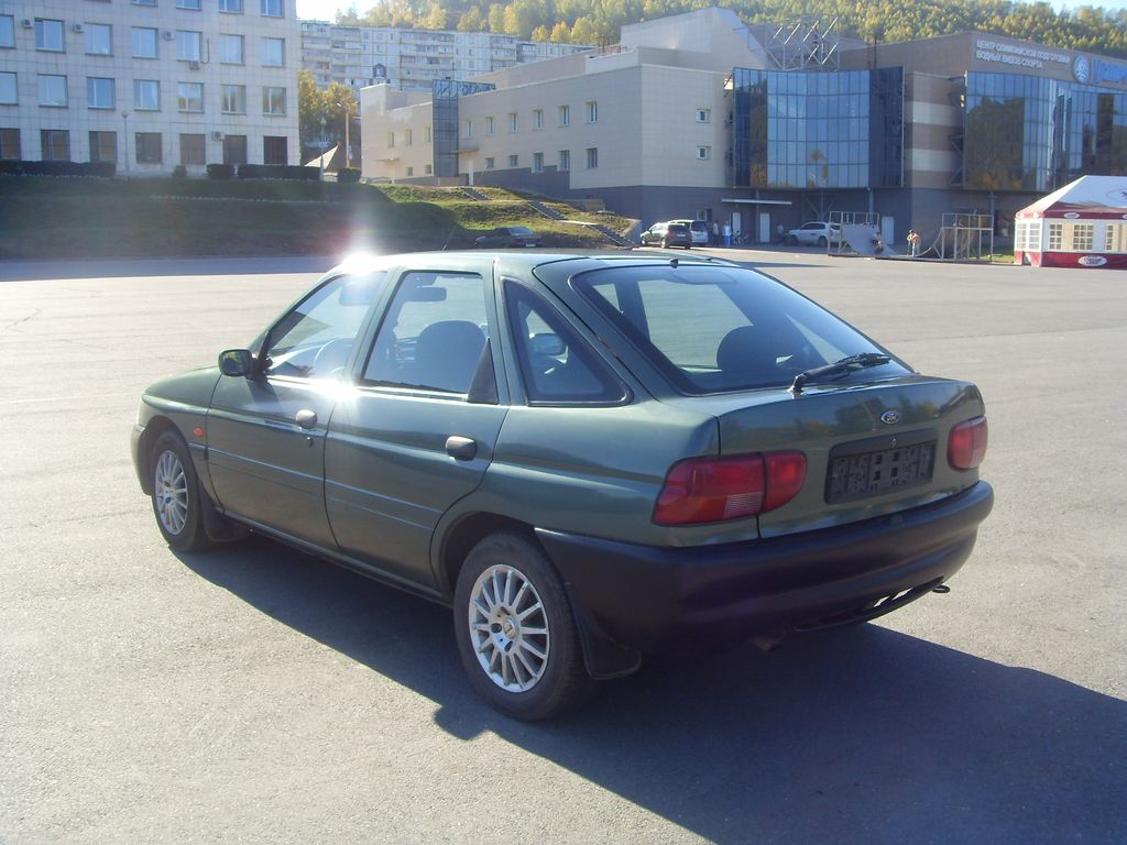 Ford Escort 1998