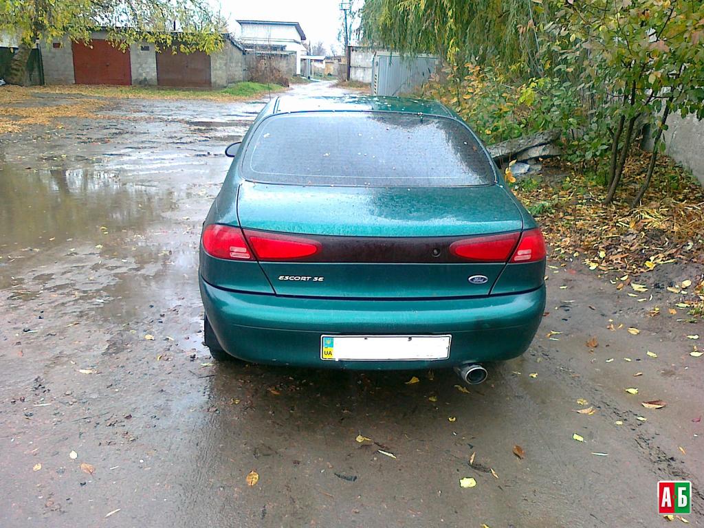 Ford Escort 2001