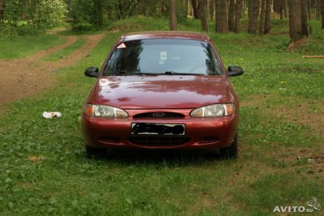 Ford Escort 2001