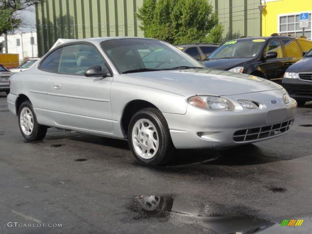 Ford Escort 2005