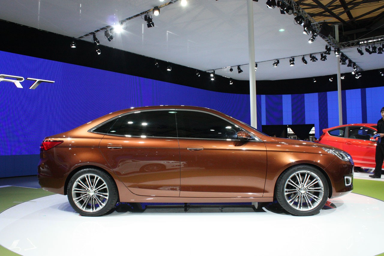 Ford Escort 2012