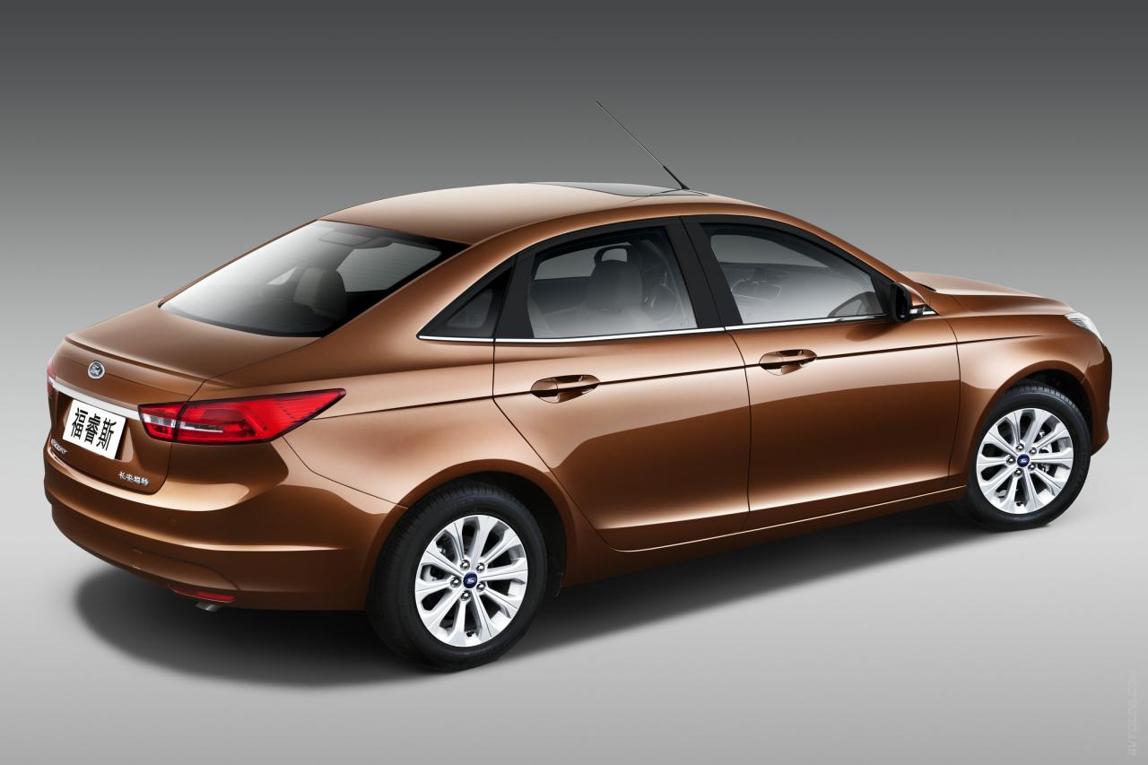 Ford Escort 2015