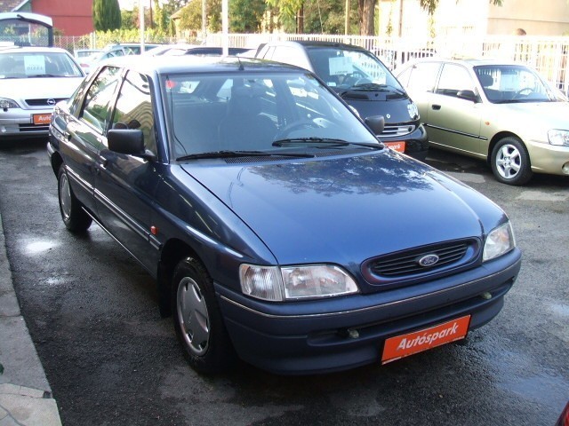 Ford Escort Clx
