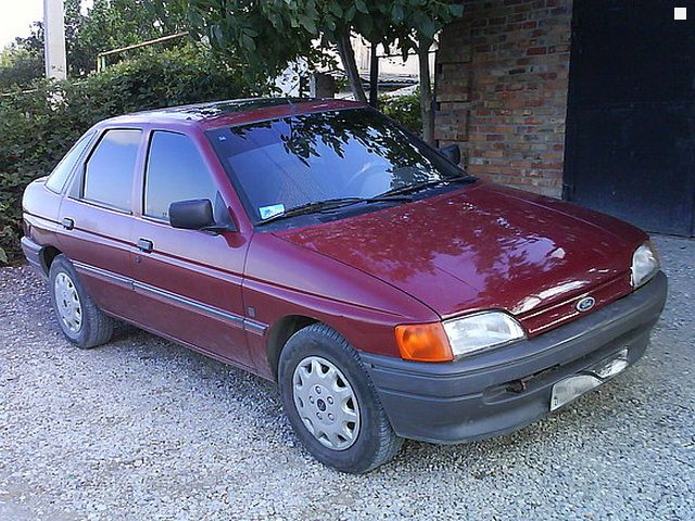 Ford Escort Clx