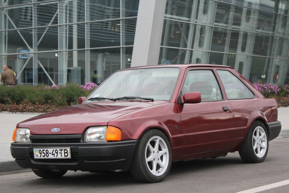 Ford Escort Mk4
