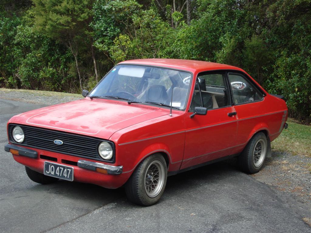 Ford Escort Popular