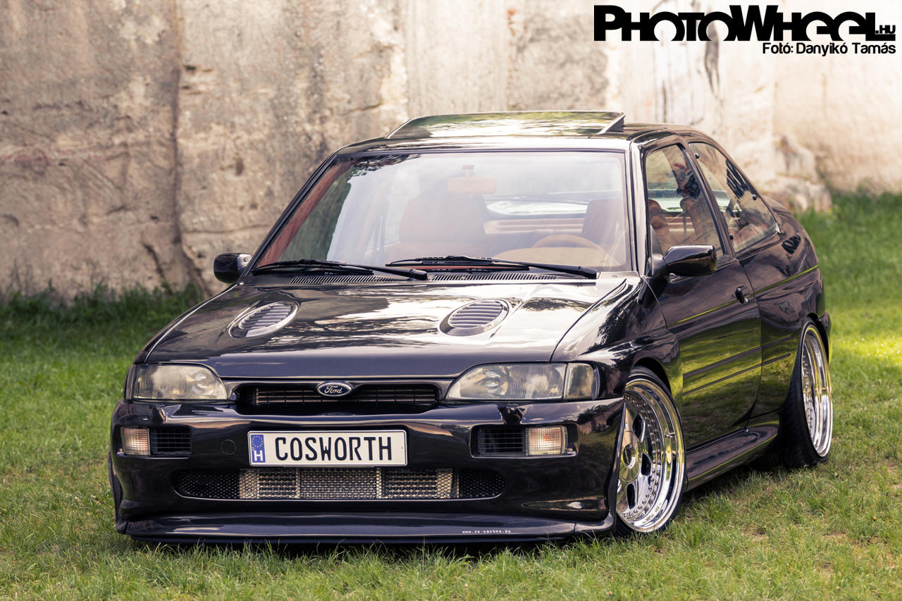 Ford Escort Rs Cosworth