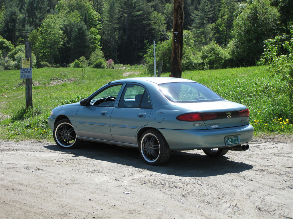 Ford Escort Saloon