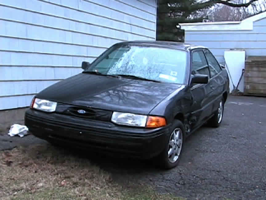 Ford Escort Sedan
