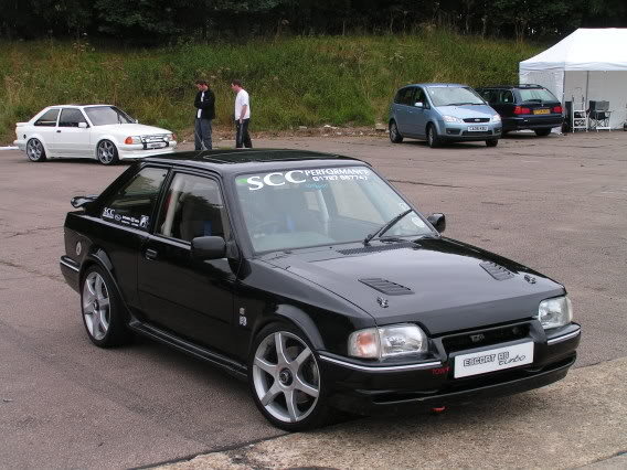 Ford Escort Slammed