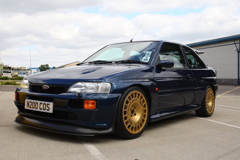 Ford Escort Slammed