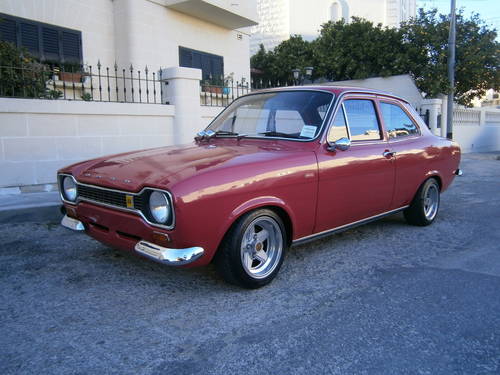 Ford Escort V8