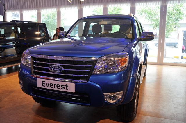 Ford Everest Blue
