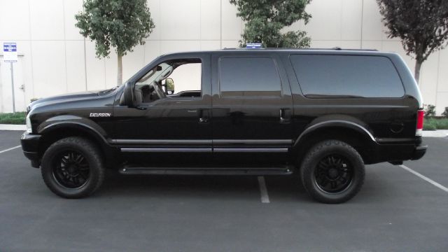 Ford Excursion 2003
