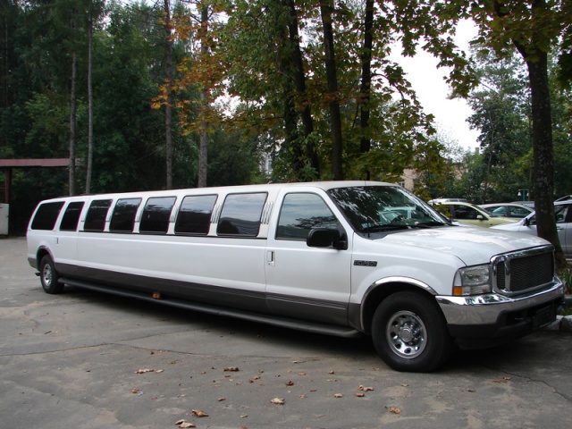 Ford Excursion Limousine
