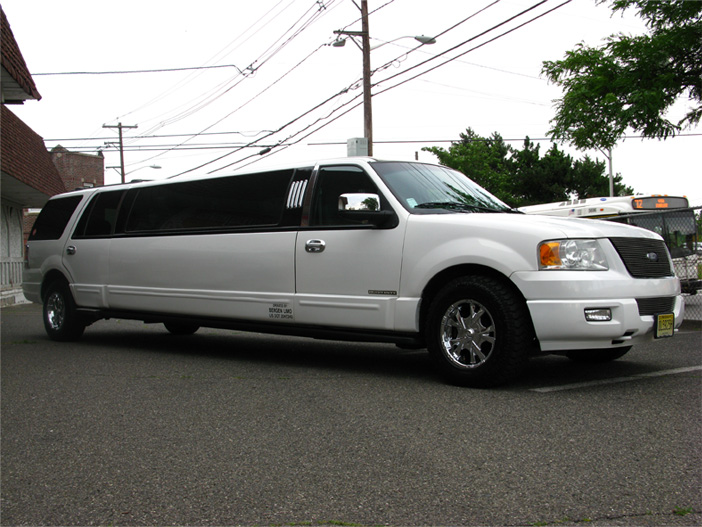 Ford Expedition Limousine