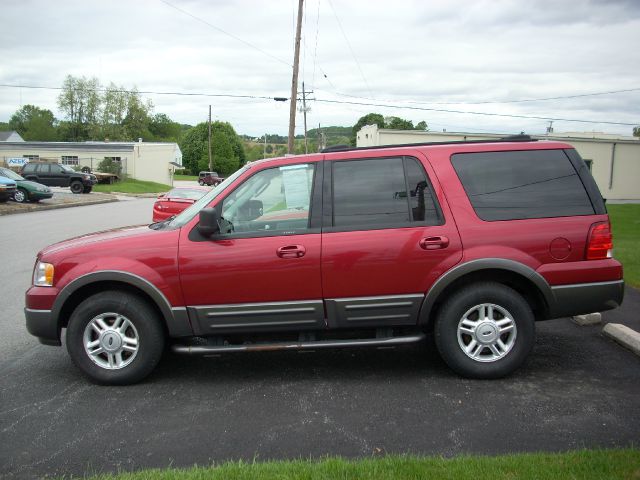 Ford Expedition Red