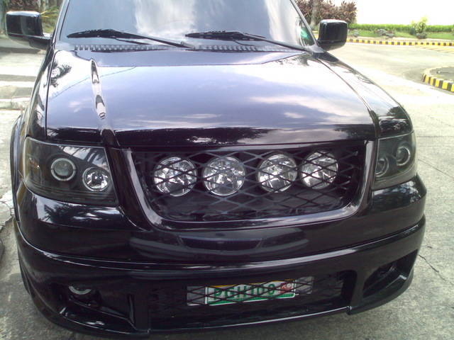 Ford Expedition Svt