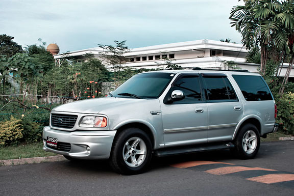 Ford Expedition Svt