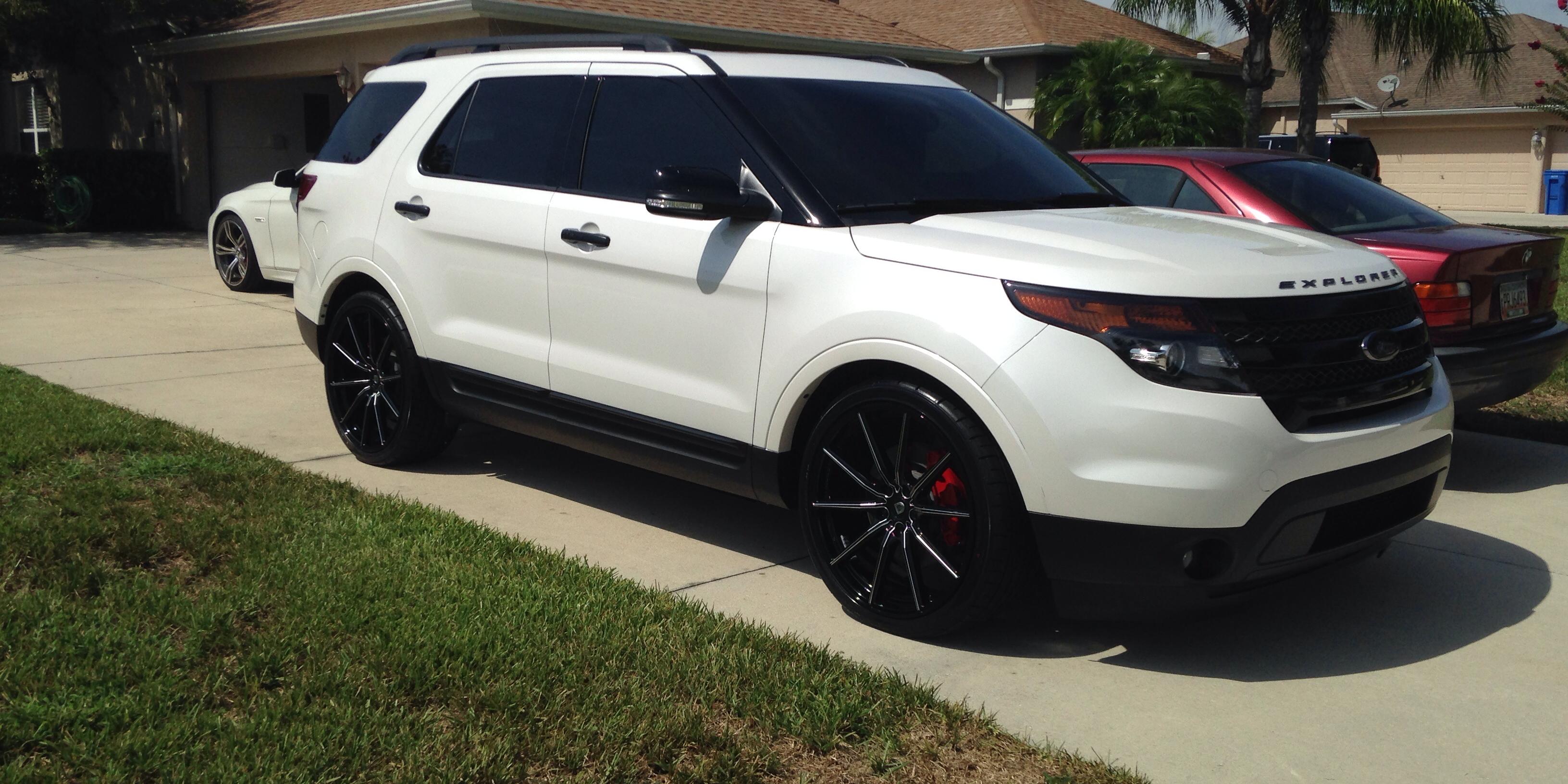 Ford Explorer Modified