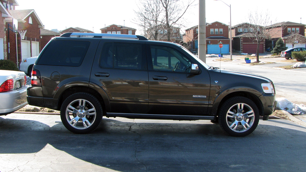 Ford Explorer Modified
