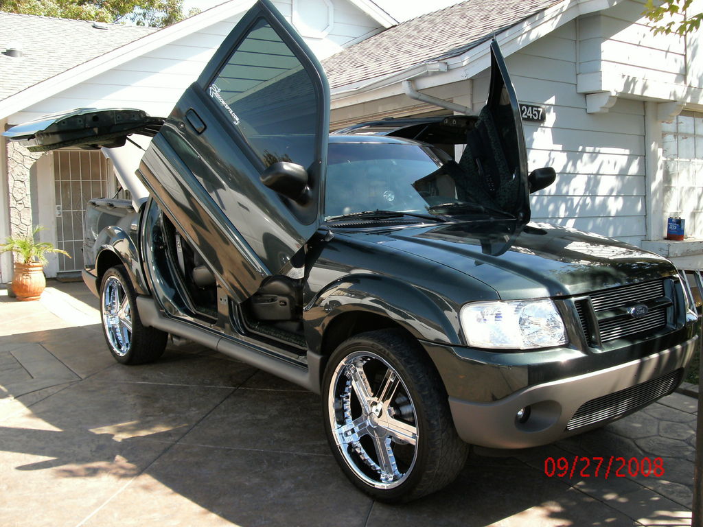 Ford Explorer Sport Trac Lifted