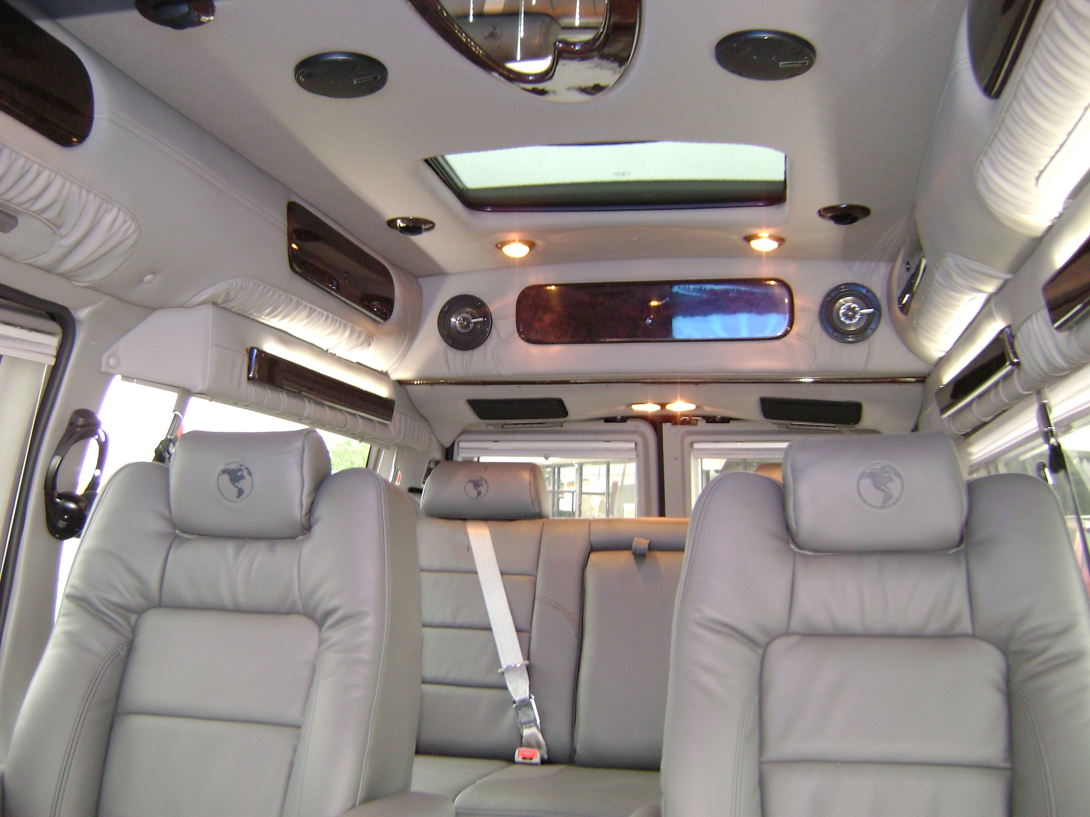 Ford Explorer Van