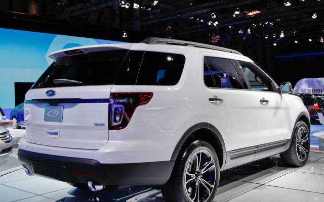 Ford Explorer White Ford Explorer White