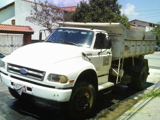 Ford F-14000 Ford F-14000