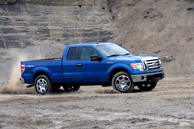 Ford F-150 V6