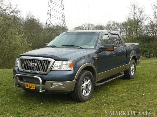 Ford F-150 V8