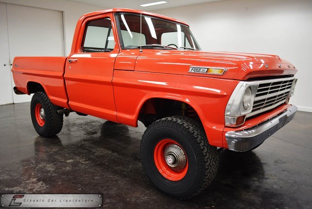 Ford F100 4x4