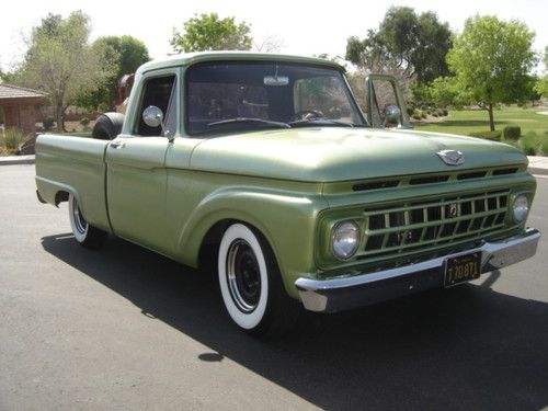 Ford F100 Slammed