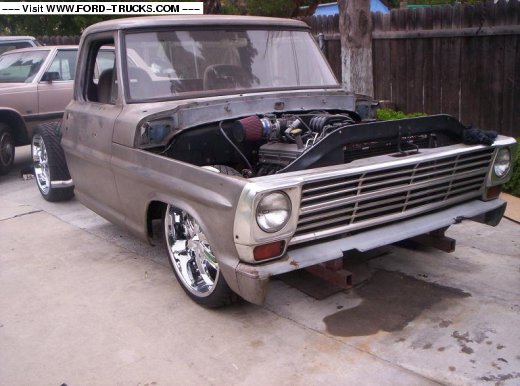 Ford F100 Slammed