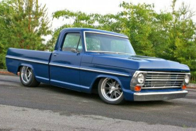 Ford F100 Truck
