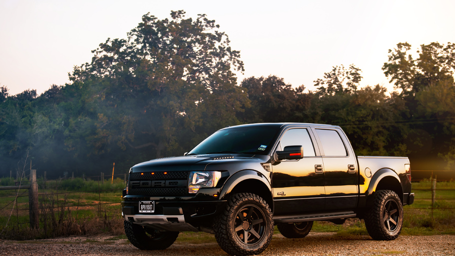 Ford F150 Raptor Black