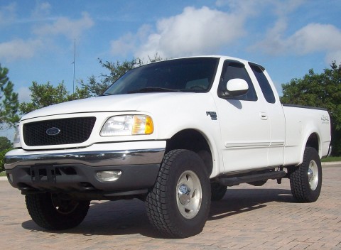 Ford F150 White
