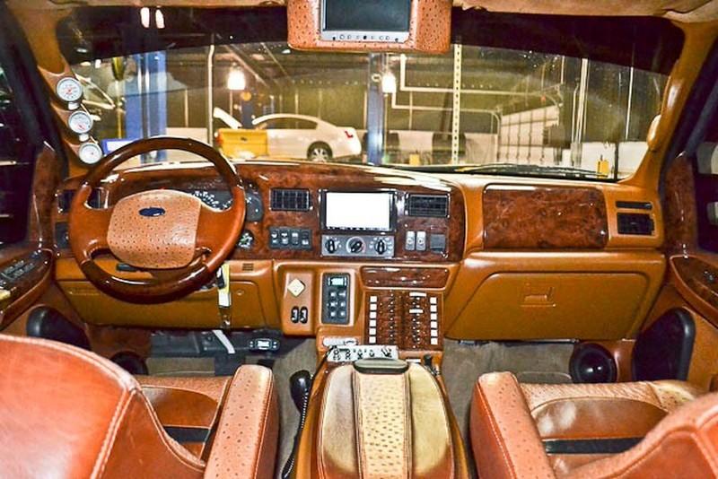 Ford F350 6 Door