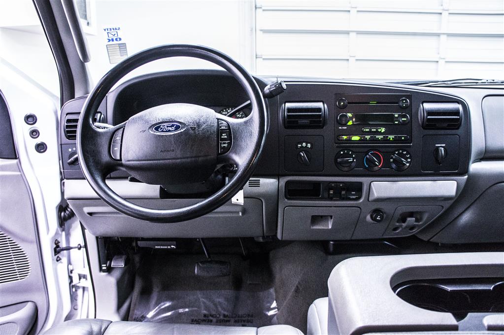 Ford F350 V8
