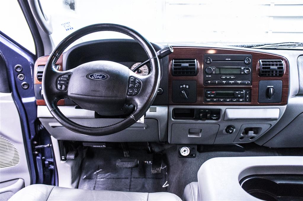 Ford F350 V8