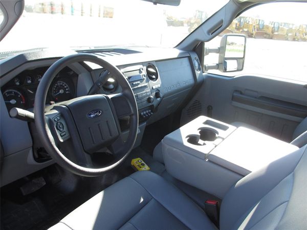Ford F450 Box Truck