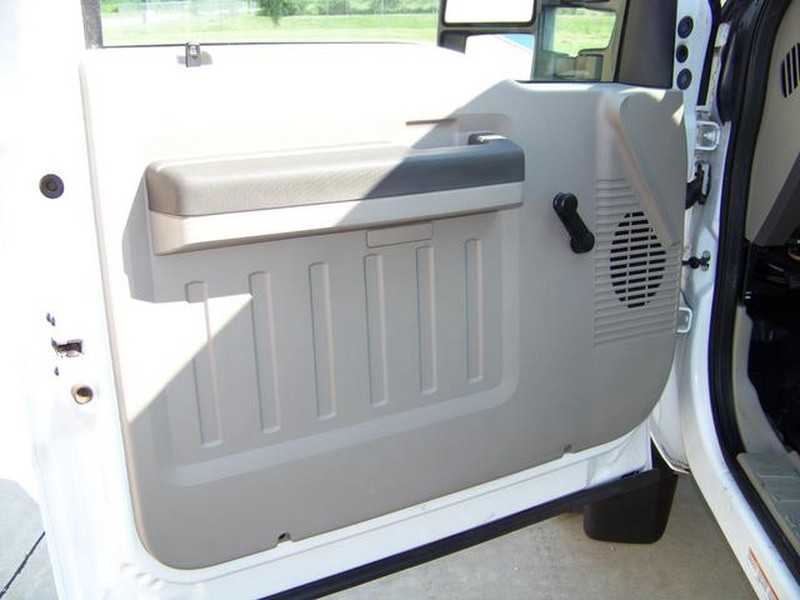 Ford F550 Box Truck