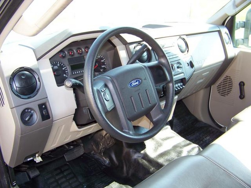 Ford F550 Box Truck