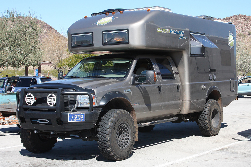 Ford F550 Earthroamer Ford F550 Earthroamer