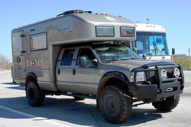 Ford F550 Earthroamer
