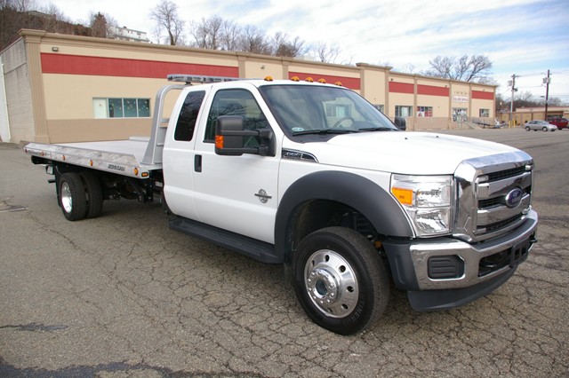 Ford F550 Tow Truck